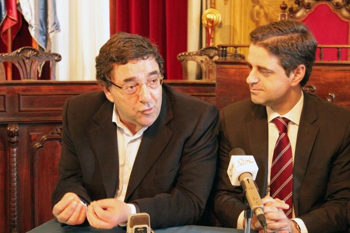 O presidente da Câmara de Matosinhos, Guilherme Pinto, morreu este domingo de madrugada, vítima de doença prolongada