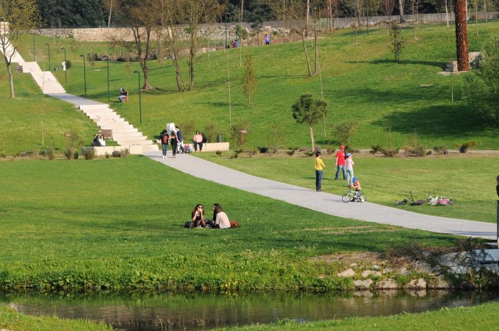 Gimnasios de Famalicão ofrecen aulas deportivas en el Parque de la Devesa