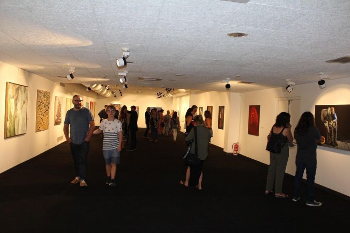 El Museo do Mar de Galicia acoge la Bienal de Pintura del Eixo Atlántico hasta el 14 de octubre