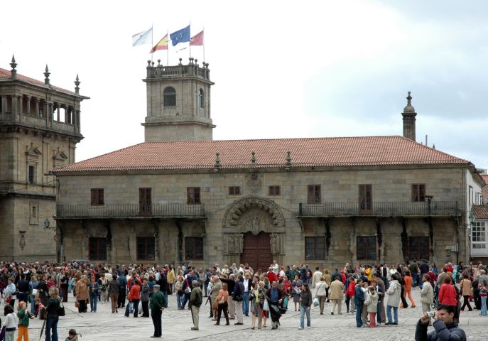 La fibra óptica llega al casco histórico de Santiago de Compostela