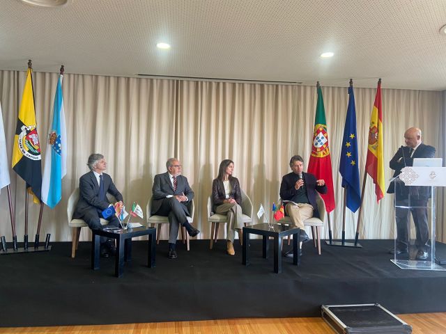 Eixo Atlántico reúne en Viana a alcaldes e responsables da Comisión Europea dos eixos prioritarios da Política Urbana
