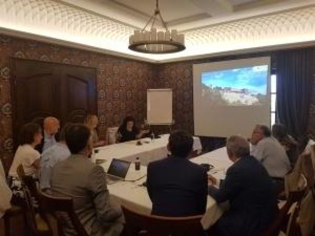 Uma delegação do Eixo Atlântico visita a região húngara de Tokaj para conhecer as suas experiências de enoturismo