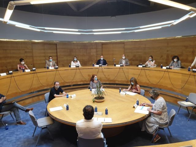 Constituído o Consello Económico e Social de Santiago para afrontar o escenario xurdido da crise da COVID-19