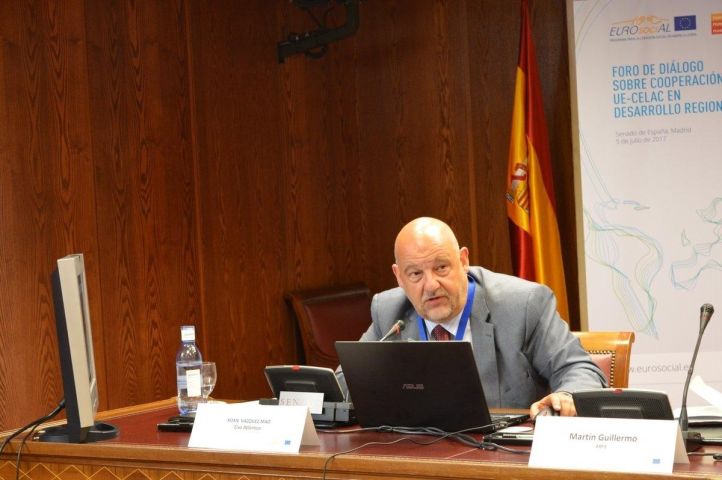 El Eixo Atlántico expone su modelo de cooperación en el foro de diálogo sobre desarrollo regional celebrado en el Senado