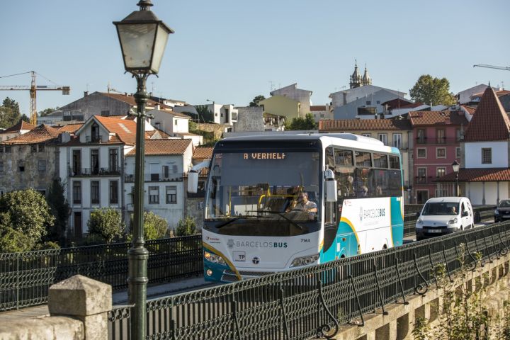 A rede de transportes públicos de Barcelos, vai ser reforzado