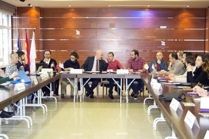 O Carballiño acolheu a reunião do Grupo Temático de Turismo do Eixo Atlântico