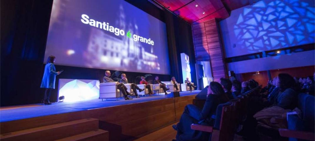 Turismo de Santiago estudia con el sector medidas para la recuperación de los congresos