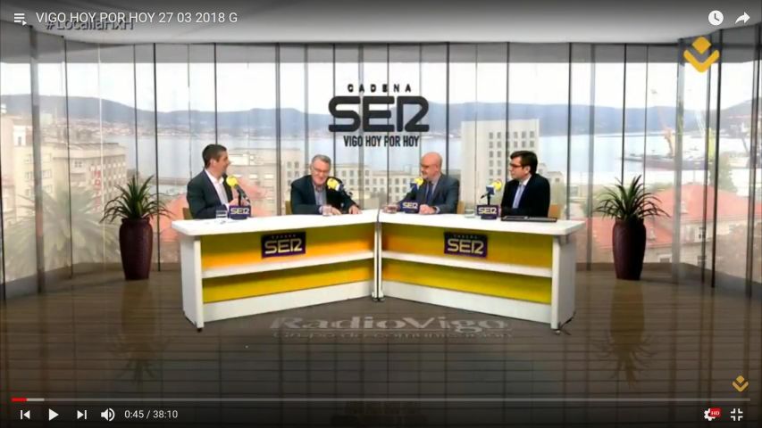 Alfredo García, Miguel R. Bugarín e Xoán Vázquez Mao analizan o cume ferroviario do Barco de Valdeorras en Radio Vigo