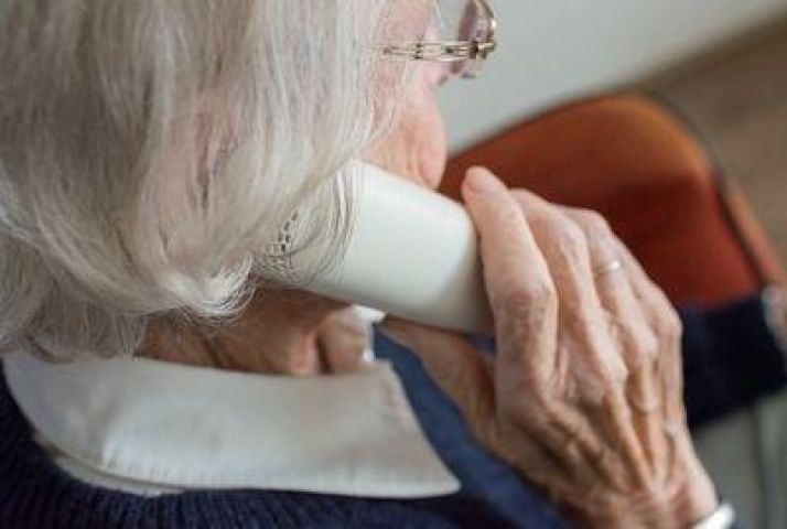 Narón oferece serviço telefônico para idosos que moram sozinhos