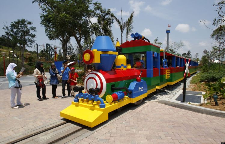 Trenes en Lego, conciertos de música y museos abiertos por la noche en Famalicão