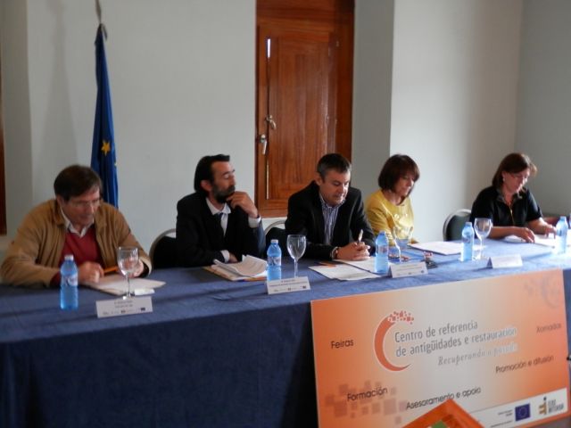 El Centro de Antigüedades de Sarria amplía su plazo de funcionamiento hasta junio