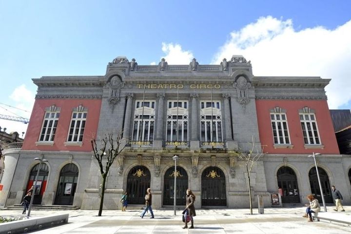Minho debate lenguas raianas dentro de los actos de la Capital de la Cultural del Eixo Atlántico