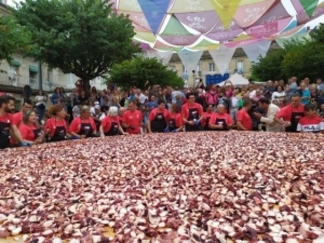 La Fiesta del Pulpo de O Carballiño, ciudad del Eixo Atlántico, declarada Fiesta de Interés Turístico Internacional