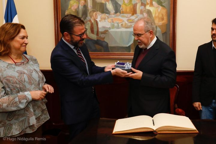 Ferrol e Viana do Castelo abren vías de colaboración nos eidos económico e cultural