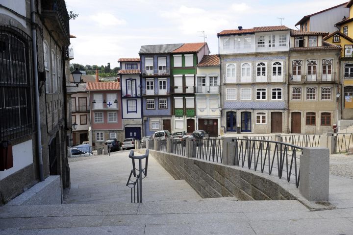 Portugal baixa as medidas de covid e prepara eleccións