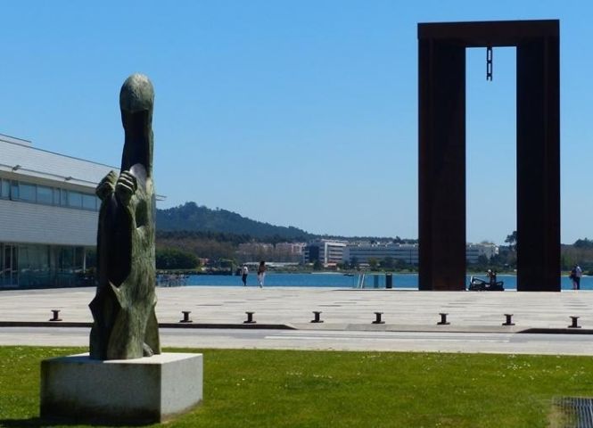 Viana invierte más de 1,3 millones de euros en Plan de Transportes Escolares y auxilios económicos