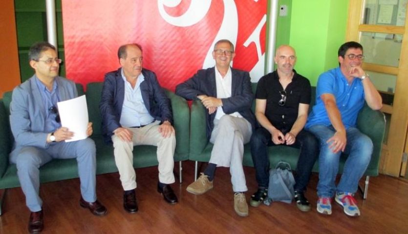 Carballo celebra o segundo Festifolk