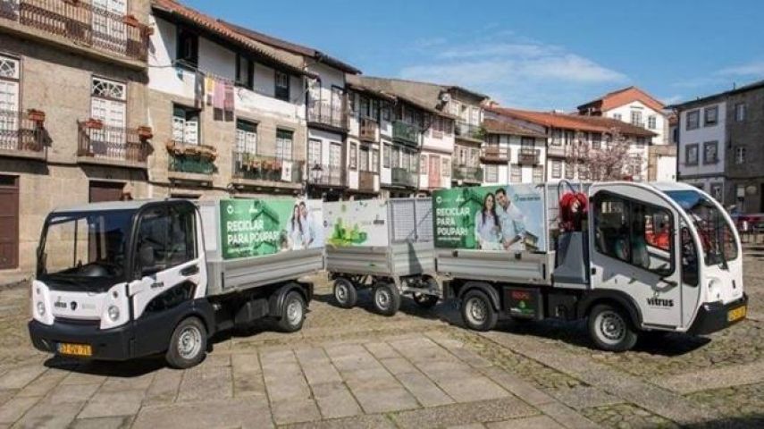 O Centro Histórico de Guimarães ten novo vehículo de recollida de residuos