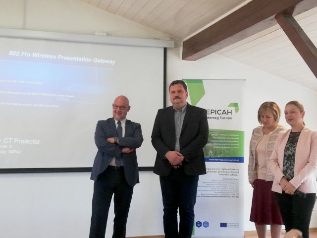 O secretario xeral do Eixo Atlántico defende en Romanía o Turismo de Fronteira