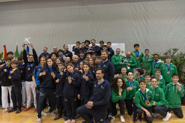 Preto de 200 persoas participaron no IV Torneo de Taekwondo do Eixo Atlántico