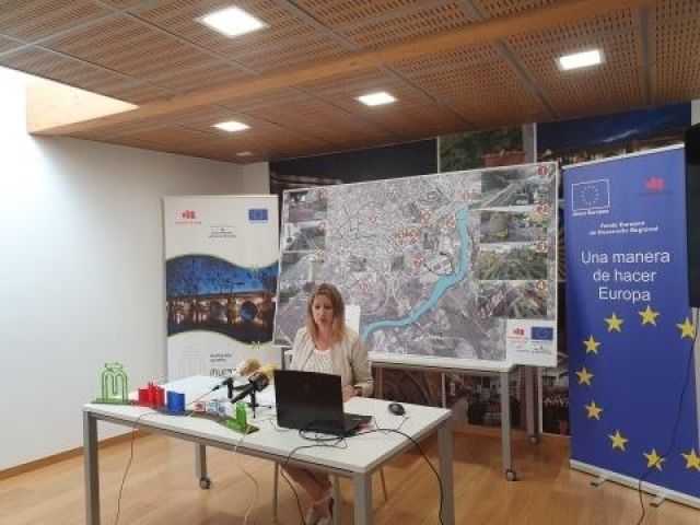 Lara Méndez presenta a primeira senda verde ciclista de Lugo