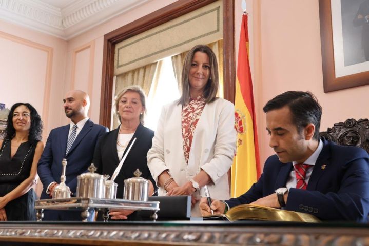 Lugo e Ferrol, cidades do Eixo Atlántico, revalidan 23 anos de irmandamento incidindo nas infraestruturas e na financiación local como claves para o crecemento das cidades