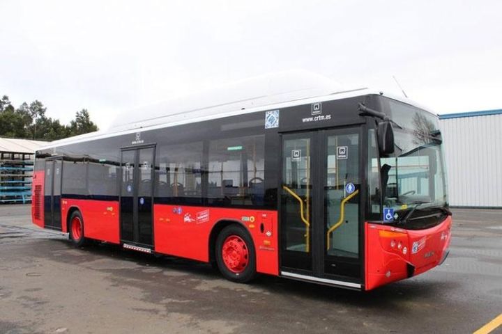O transporte urbano de Lugo incorpora o primeiro autobús híbrido