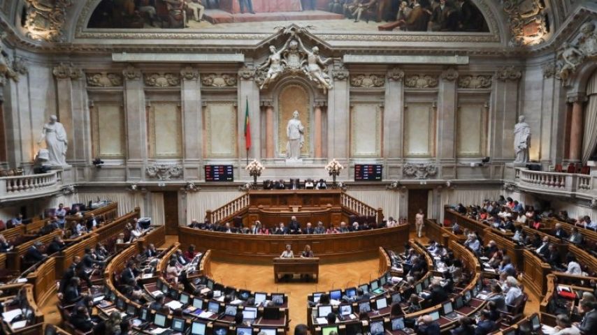 Os concellos portugueses poden usar o Fondo Social Municipal para gastos do Covid-19